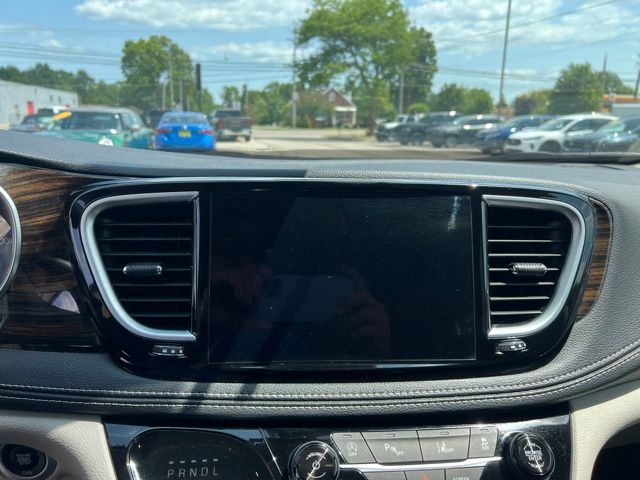 2023 Chrysler Pacifica Limited - Gray Clearcoat exterior view 7