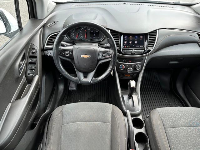 2021 Chevrolet Trax LS 11