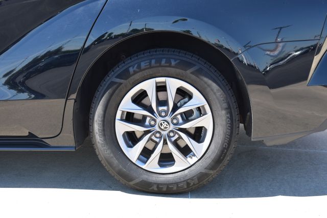 2024 Toyota Sienna XLE - Photo 8