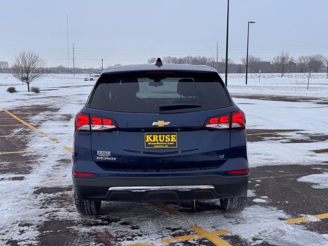 2022 Chevrolet Equinox FWD LT