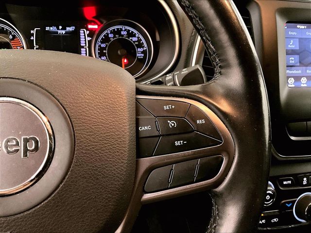 2020 Jeep Cherokee Latitude Plus Gray at Subaru and VW of Moon Township