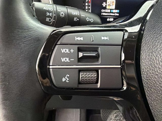 Used 2025 Honda Pilot SUV
