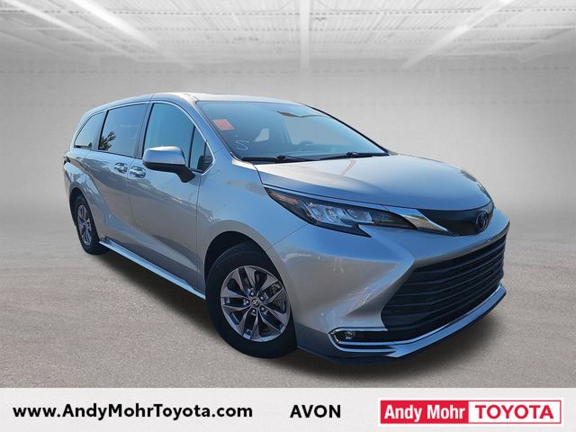 2022 Toyota Sienna XLE 7-Passenger AWD