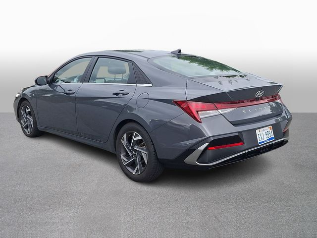Used 2025 Hyundai Elantra Sedan