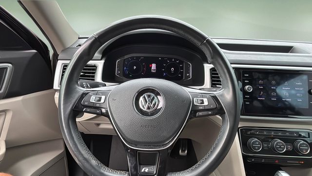 Used 2019 Black Volkswagen 3.6L V6 SEL R-Line image 14