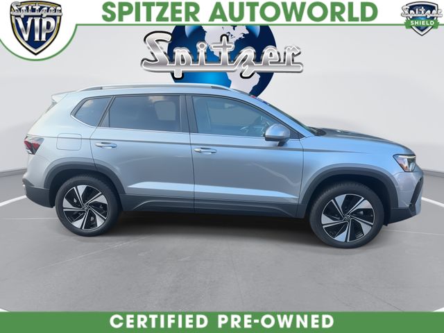 Certified Used 2025 Silver Volkswagen 1.5T SE image 10