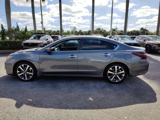 2017 Nissan Altima 2.5 SR 13