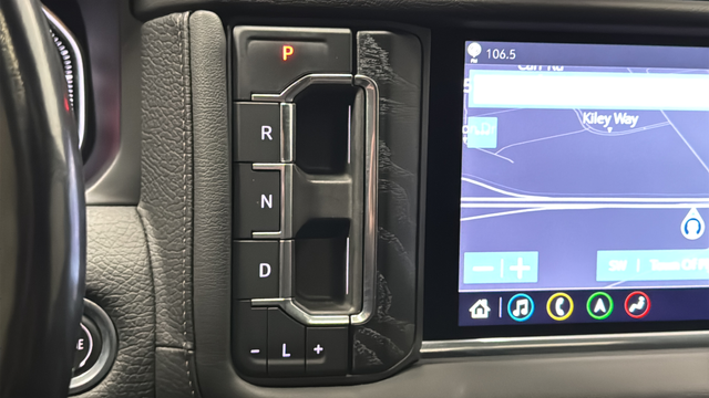 Used 2021 Onyx Black GMC Denali image 30