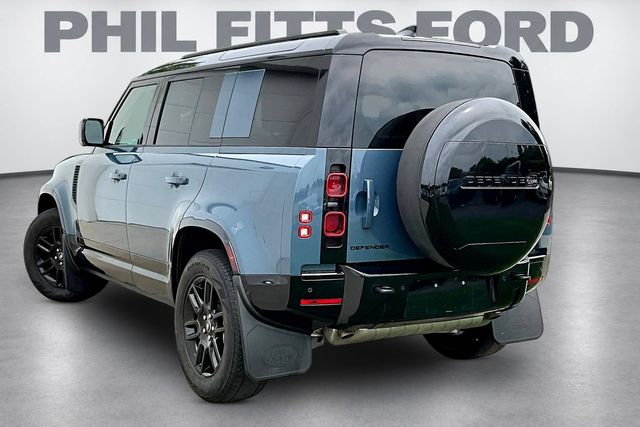 2025 Land Rover Defender 110 X-Dynamic SE - 3