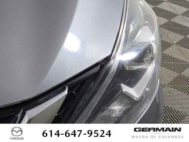 Used 2017 Gray Nissan SR image 15