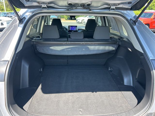 2023 Toyota RAV4 XLE - Photo 10