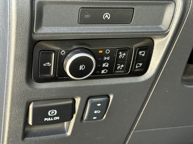 Used 2025 Gray Ford Lariat image 22