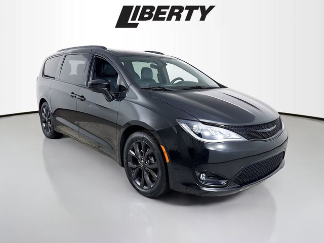 2019 Chrysler Pacifica Touring L Plus FWD