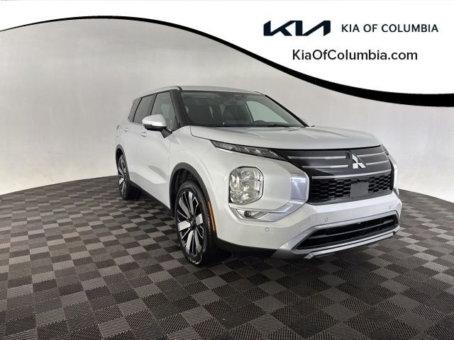 2025 Mitsubishi Outlander SE FWD