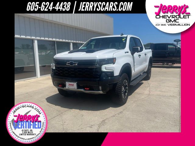 Summit White 2023 Chevrolet Silverado 1500 Pickup Truck Four-Wheel Drive Automatic