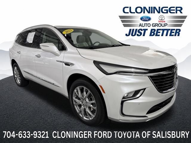 White Frost 2023 Buick Enclave SUV / Crossover Front-Wheel Drive 9-Speed Automatic