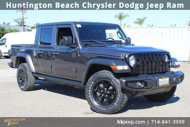 2021 Jeep Gladiator Willys Crew Cab 4WD
