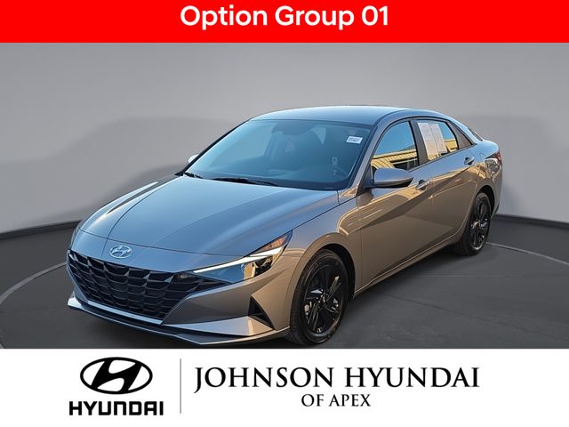 2023 Hyundai Elantra SEL FWD
