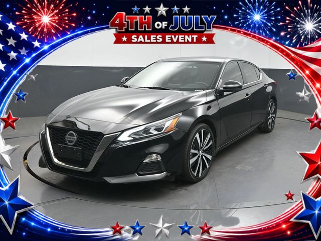 Super Black Clearcoat 2022 Nissan Altima Sedan Front-Wheel Drive Continuously Variable Transmission