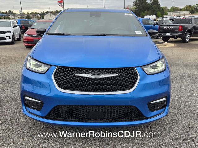 New 2026 Blue Chrysler Select image 2