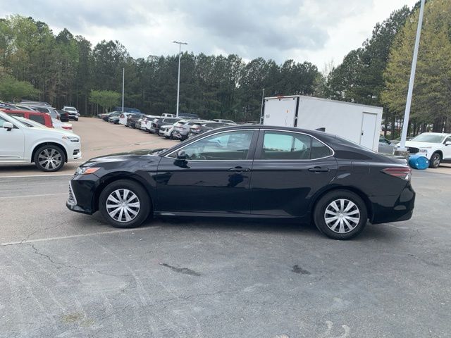 2023 Toyota Camry Hybrid LE photo