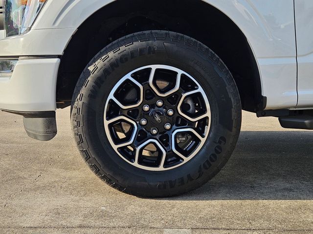 Used 2023 White Ford XLT image 10