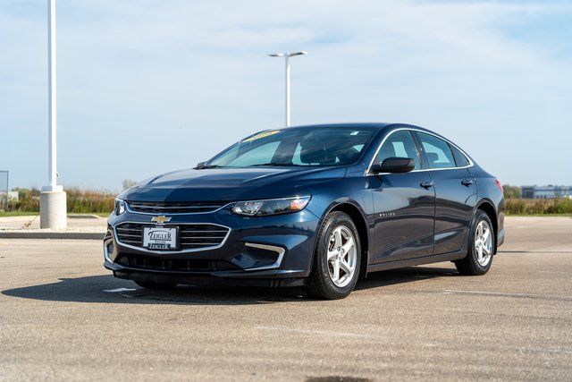 2016 Chevrolet Malibu LS 3