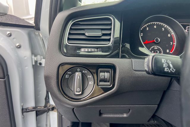 used 2018 Volkswagen Golf SportWagen car, priced at $23,889