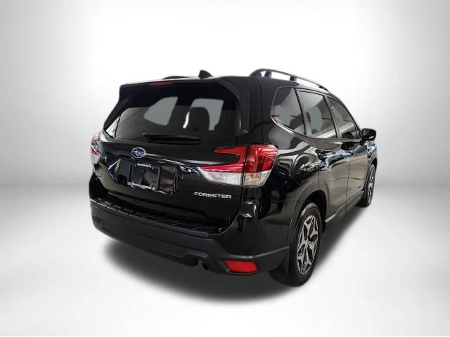 2023 Subaru Forester Premium 7