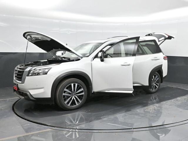 2025 Nissan Pathfinder Platinum 52