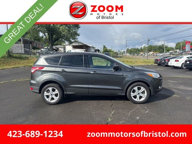 Gray (Magnetic) 2016 Ford Escape SE FWD SUV / Crossover Front-Wheel Drive 6-Speed Automatic