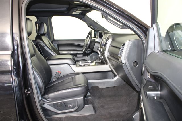 2021 Ford Expedition XLT photo