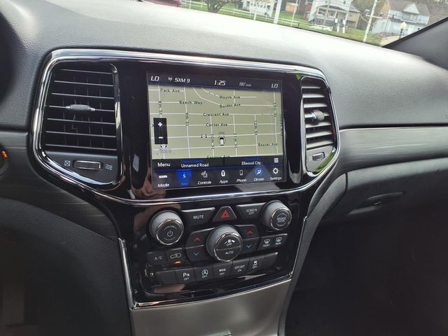 Used 2020 Black Jeep  image 16