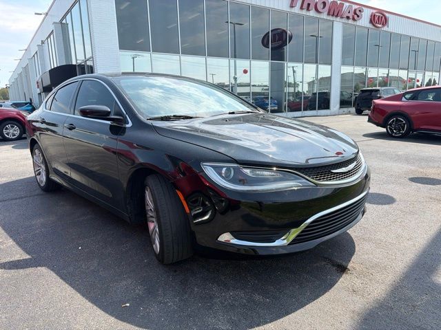 Black Clearcoat 2016 Chrysler 200 Sedan Front-Wheel Drive 9-Speed Automatic