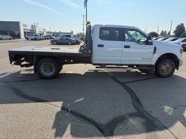 2018 Oxford White Ford Super Duty F-350 DRW XLT DRW 4X4 Chassis