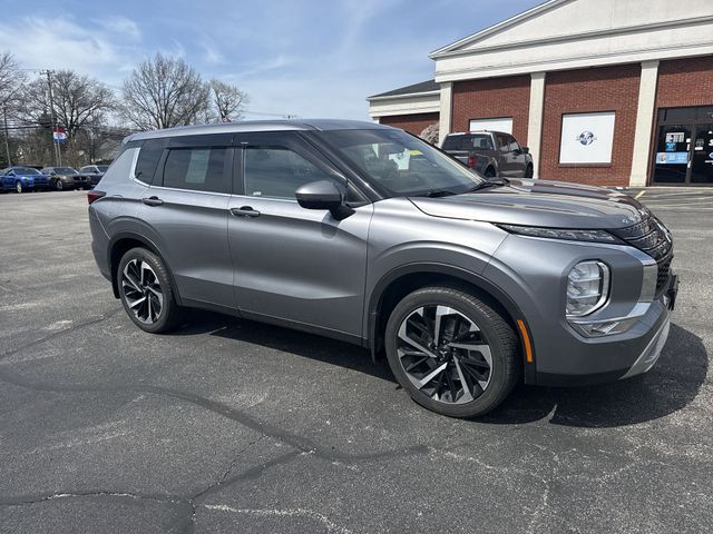 Certified Used 2022  Mitsubishi SE Launch Edition image 11