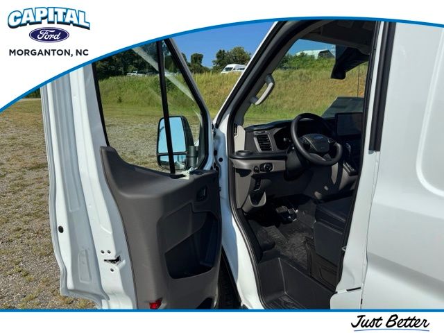 New 2027 White Ford Base image 12