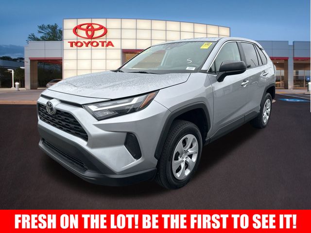 2024 Toyota RAV4 LE 3