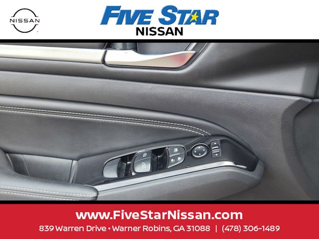 Red (Scarlet) 2020 Nissan Altima 2.5 SL AWD Sedan All-Wheel Drive Continuously Variable Transmission