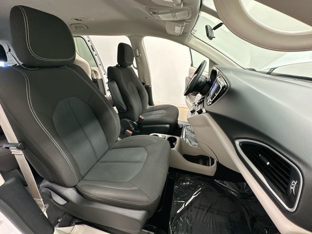 2022 Chrysler Voyager LX White at Phil Fitts Ford