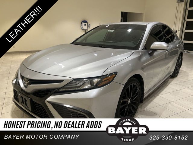 Celestial Silver Metallic 2022 Toyota Camry Sedan Front-Wheel Drive 8-Speed Automatic