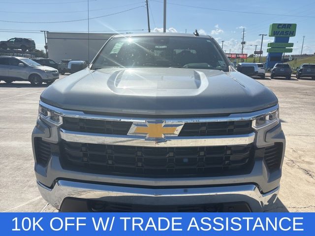 2026 Chevrolet Silverado 1500 LT — photo 2