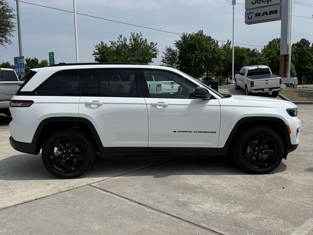 2024 Jeep Grand Cherokee Altitude X White at River Oaks CDJR