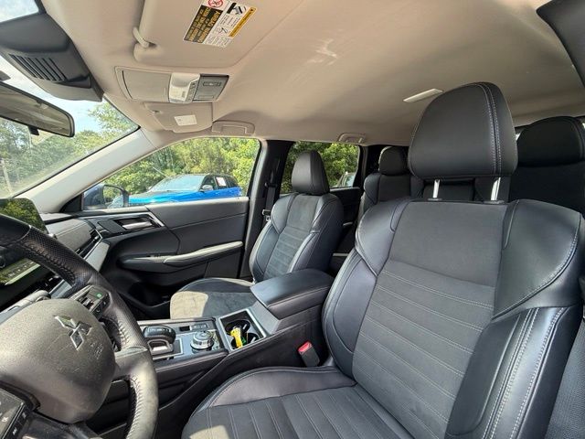 Used 2024 Mitsubishi Outlander SUV