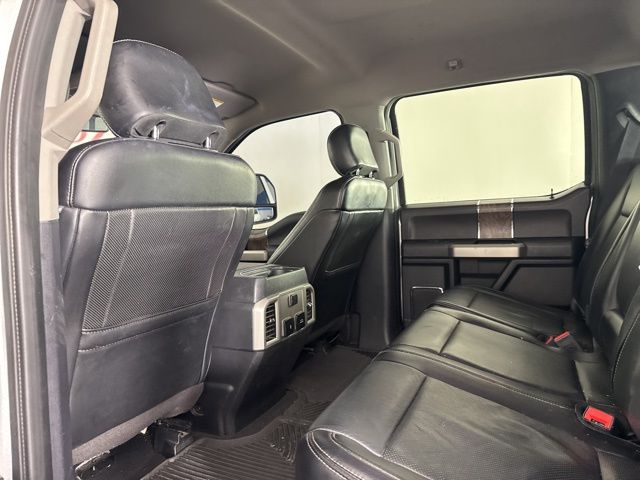 2019 Ingot Silver Metallic Ford Super Duty F-250 SRW Lariat 4X4 Truck