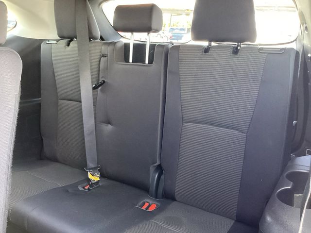 Used Car 2023 Toyota Highlander  Le For Sale Under $30,000 In San Antonio, Texas
