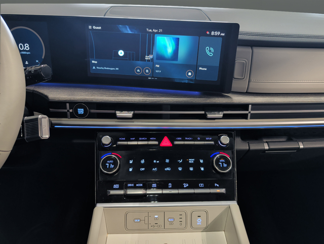 Used 2024 Rockwood Green Hyundai Limited image 12