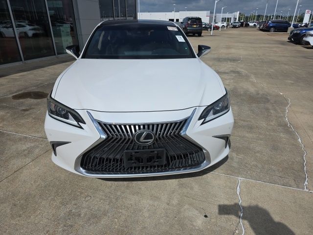 Used 2020 Lexus ES Sedan
