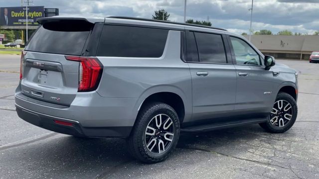 2023 GMC Yukon XL AT4 8