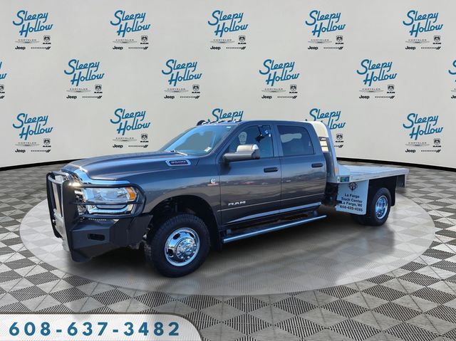 2022 RAM 3500 Tradesman Crew Cab LB DRW 4WD
